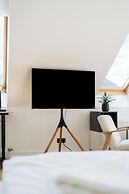 Bright Apartment Near Central Station