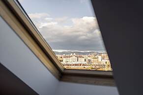 Bright Apartment Near Central Station