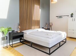 Bright Apartment Near Central Station