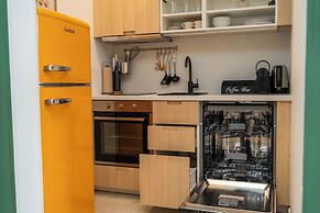 Bright Apartment Near Central Station