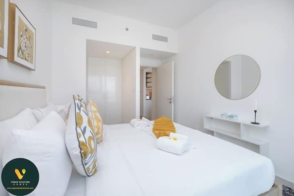 Vogue | Downtown with Direct Access to Dubai Mall