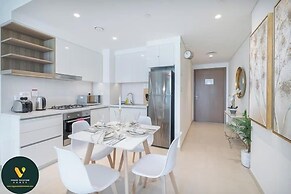 Vogue | Downtown with Direct Access to Dubai Mall