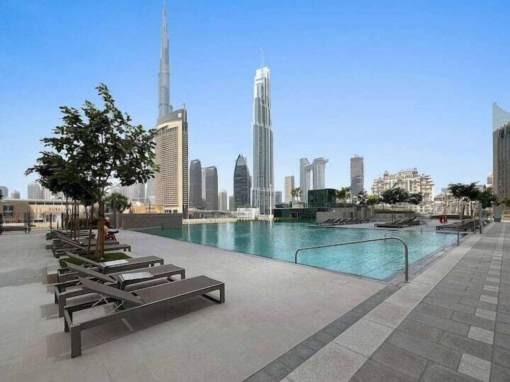 Vogue | Downtown with Direct Access to Dubai Mall