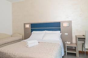 HOTEL  ALTIS