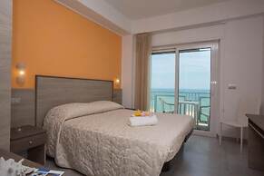 HOTEL  ALTIS