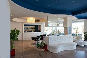 HOTEL  ALTIS