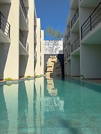 Estudio Swim Up Mizu 5 By Sandy Powerful