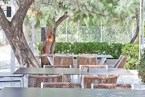 PLATY BEACH HOTEL
