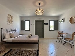 Ammos Andros Accommodation