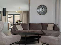 Lux Villa Mariva