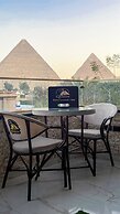 Queen Inn Pyramids View