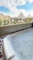 Queen Inn Pyramids View