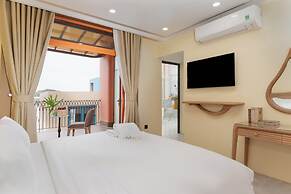Santori Hòn Thơm Hotel