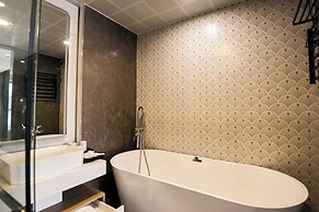 Anstay Marina Hotel Ha Long