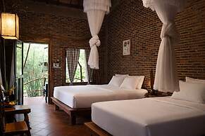 Mekong Silt Ecolodge