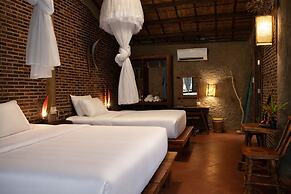 Mekong Silt Ecolodge