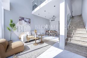 Bloomfields Deluxe 1BR Rukan