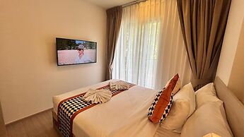 2 BR Dcondo Reef Phuket By Ploy