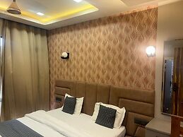 Hotel Rajshree