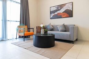 Bloomfields Elegant 1BR in Reflectio
