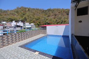 Kedar Inn By Rovers Nest