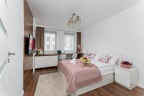 Malila Premium Apartments Cystersów 20D