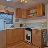 Palm Court - 3 Bed, Heated Pool, Parking, Nr Beach