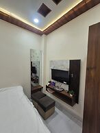 Royal Hotel