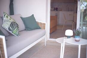 Marina Beach Apartments