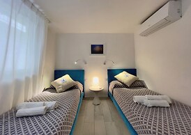 Marina Beach Apartments