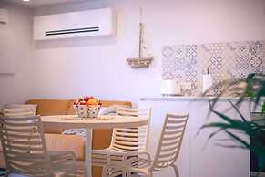 Marina Beach Apartments