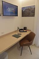 Floris Hotel
