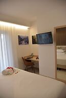 Floris Hotel