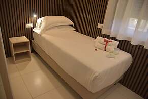 Floris Hotel