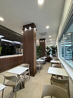 Floris Hotel