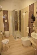 Floris Hotel