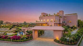 Saapna Resort & Boat Club