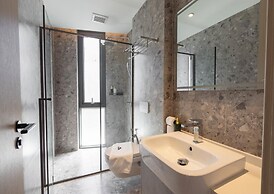 Beachfront 5122 Building C Modern 2BR Suite