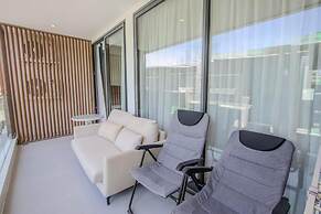 Beachfront 257 D One-bedroom Residence