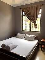 Moshi Green Lodge