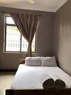 Moshi Green Lodge