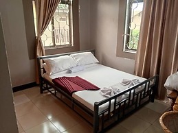 Moshi Green Lodge