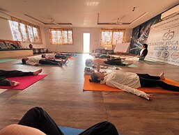 Yog Namah Hotel & Cafe
