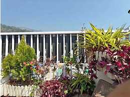 Yog Namah Hotel & Cafe