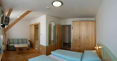 Hotel zum Kirchenwirt Mariazell