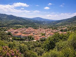 Charming Accommodation With Pool in Viddalba