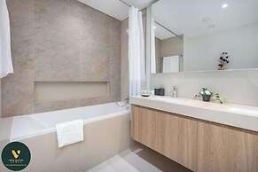 Vogue | Downtown with Direct Access to Dubai Mall