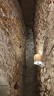 Spanish Queen Apartment