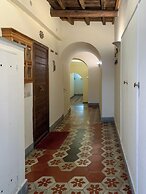 Spanish Queen Apartment