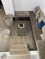 Spanish Queen Apartment